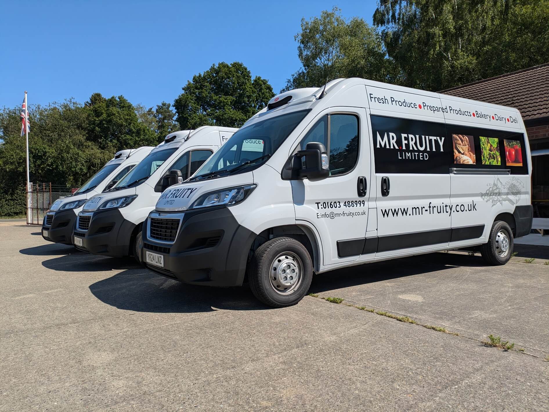 Soanes Signs of Norwich - Vehicle Graphics - Work Example 36